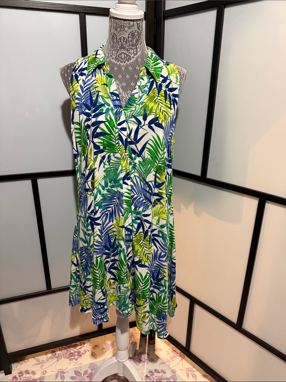 Cupio Sleeveless Tropical Leaf Coverup in Blue, Green & White